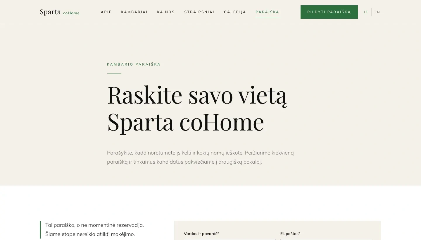 „Sparta coHome“ paraiškos dėl kambario puslapis, kviečiantis rasti savo vietą šiuose namuose ir pabrėžiantis, kad tai paraiška, o ne momentinė rezervacija; matoma formos pradžia